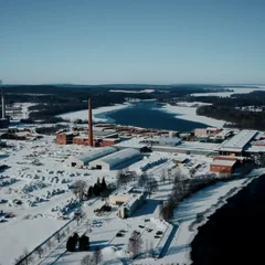 Luftaufnahme vom Pfeifer Werk in Kajaani in Finnland im Winter