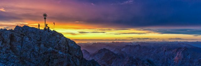 Zugspitzgipfel bei Sonnenuntergang