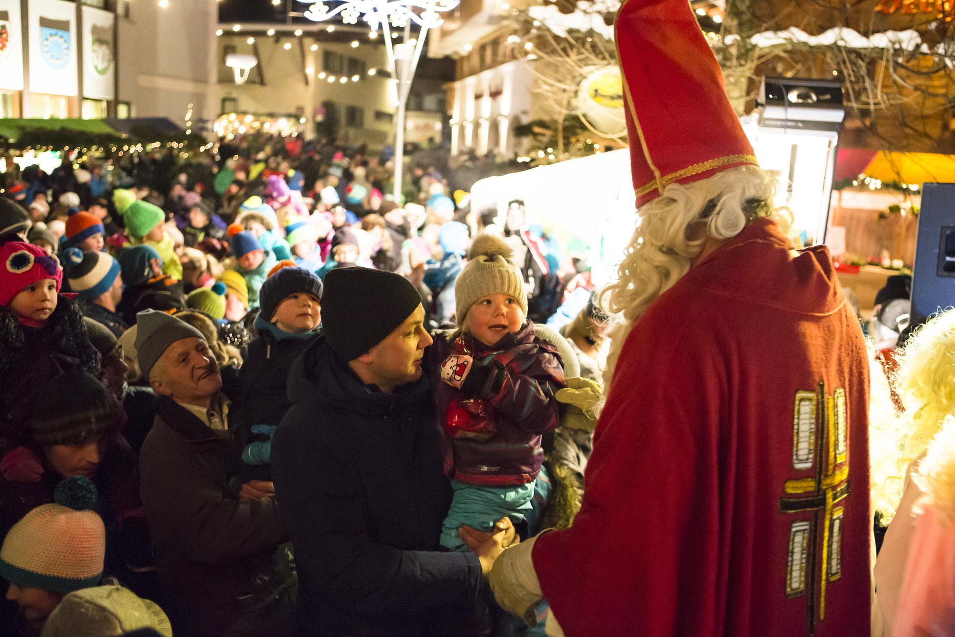 Heiliger Nikolaus beim Tuxer Advent